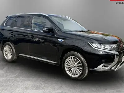 Used Mitsubishi Outlander P-HEV 224 HP (164 kW) 2020 Black SUV