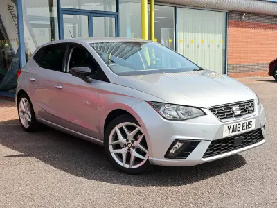 Usado Seat Ibiza FR 115 CV (84 kW) 2018 Plateado Utilitario