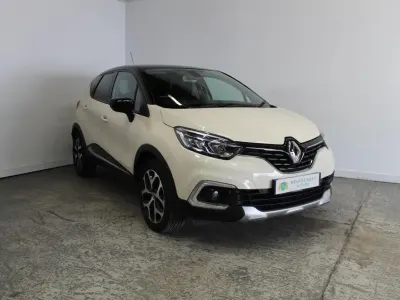 Used Renault Captur Dynamique 90 HP (66 kW) 2018 Cream/black SUV