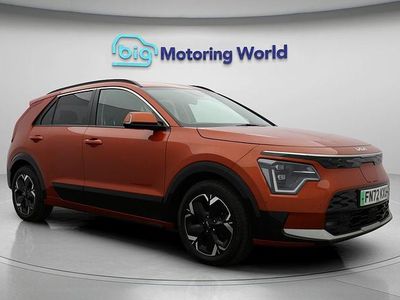 Used Kia e-Niro 147 kW (201 HP) 2023 Orange SUV
