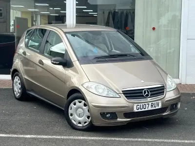 Usado Mercedes A150 Classic 2007 Dourado Citadino