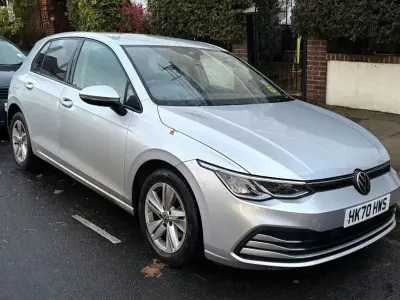 Używany VW Golf VII Life 2020 Srebrny Hatchback