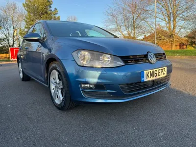 Used VW Golf VII Edition 125 HP (91 kW) 2016 Blue Hatchback