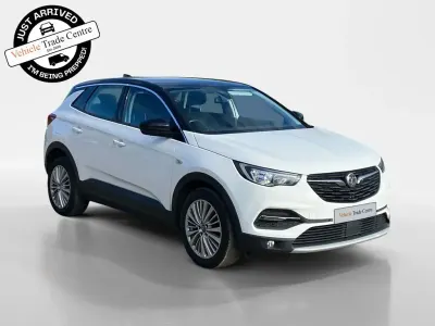 Used Vauxhall Grandland X Sport 130 HP (95 kW) 2019 White SUV