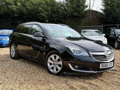 Used Vauxhall Insignia SRi 170 HP (125 kW) 2016 Black Estate