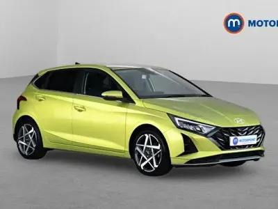 Used Hyundai i20 Premium 101 HP (74 kW) 2025 Green Hatchback
