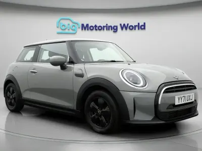 Used Mini ONE Classic 102 HP (75 kW) 2021 Grey Hatchback