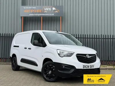 Used Vauxhall Combo S 130 HP (95 kW) 2024 White MPV