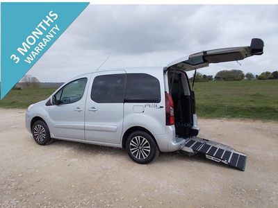 Used Peugeot Partner Tepee S 92 HP (67 kW) 2014 Silver MPV