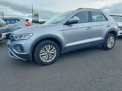 Used VW T-Roc Life 150 HP (110 kW) 2023 Silver SUV