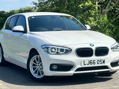 Used BMW 118 Sport Line 2026 White Hatchback