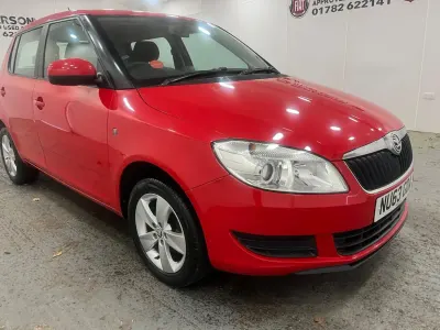 Second-hand Skoda Fabia SE 86 CP (63 kW) 2013 Roșu Hatchback
