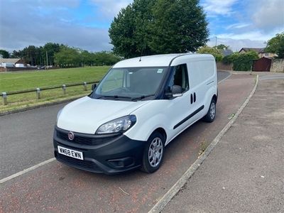 used Fiat Doblò 1.6 16V MULTIJET II 5 SEAT FACTORY CREW VAN 105 BHP WITH AIR CON