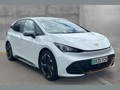 Used Cupra Born e-Boost 169 kW (231 HP) 2025 White Hatchback