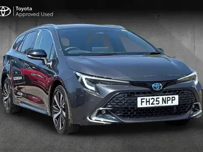 Used Toyota Corolla Design 140 HP (102 kW) 2025 Decuma grey Estate