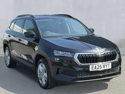 Used Skoda Karoq SE 150 HP (110 kW) 2025 Black magic pearl effect SUV