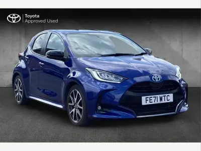 Used Toyota Yaris 114 HP (83 kW) 2021 Galactic blue Hatchback