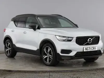 Used Volvo XC40 R-Design 194 HP (142 kW) 2022 SUV