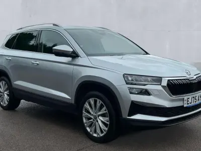 Używany Skoda Karoq SE L 150 KM (110 kW) 2025 Srebrny SUV