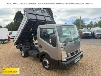 Usado Nissan Cabstar 2017 Gris Pickup/Camioneta