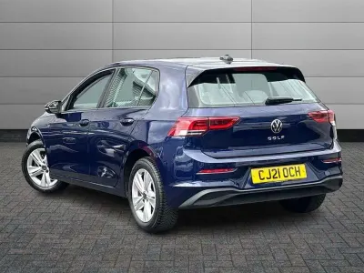 Used VW Golf VII Life 110 HP (80 kW) 2021 Blue Hatchback