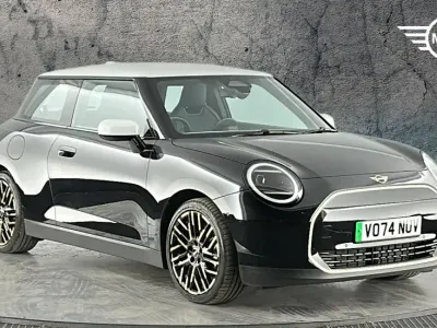 Used Mini Cooper Hatch 133 kW (181 HP) 2024 Black Hatchback