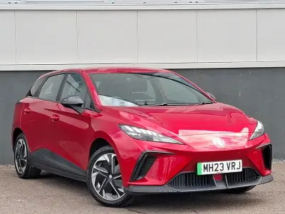 Used MG MG4 EV SE 149 kW (203 HP) 2023 Red Hatchback