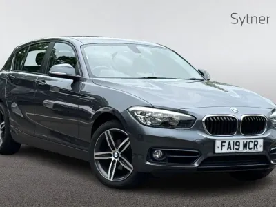 Używany BMW 118 Sport Line 134 KM (98 kW) 2019 Szary Hatchback