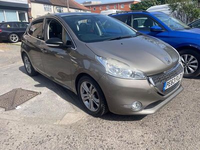 Used Peugeot 208 Allure 82 HP (60 kW) 2013 Brown Hatchback