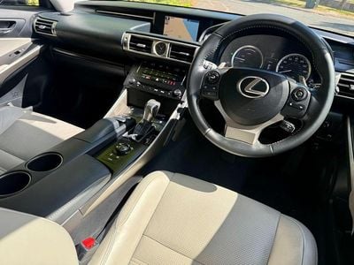 Used Lexus IS300h Luxury Line 2014 Black Sedan