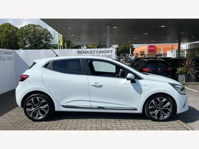 Used Renault Clio Version S 100 HP (73 kW) 2021 White Hatchback