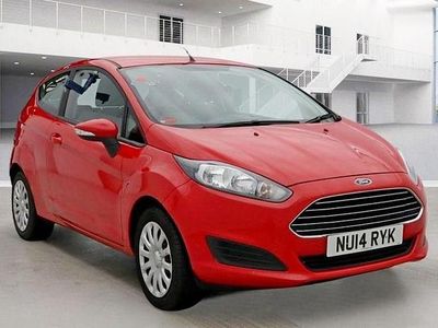 Used Ford Fiesta Style 82 HP (60 kW) 2014 Red Hatchback