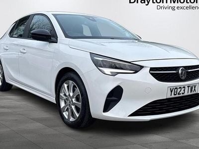 Used Vauxhall Corsa Design Edition 100 HP (73 kW) 2023 White Hatchback