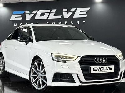 Begagnad Audi A3 Black Edition 150 HK (110 kW) 2017 Vit Sedan