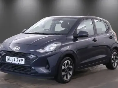 Used Hyundai i10 Advanced 79 HP (58 kW) 2024 Grey Hatchback