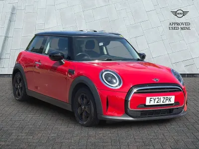 Used Mini Cooper Classic 136 HP (100 kW) 2021 Red Hatchback