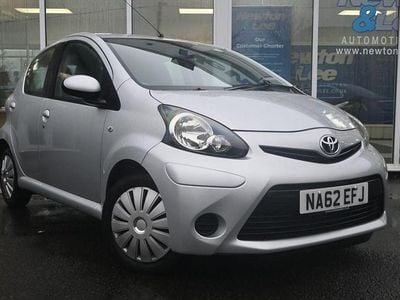 Used Toyota Aygo 67 HP (49 kW) 2012 Silver Hatchback