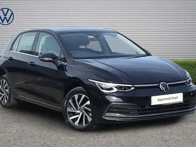 Used VW Golf VIII Style 204 HP (150 kW) 2022 Black Hatchback