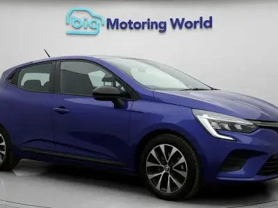 Used Renault Clio Evolution 145 HP (106 kW) 2023 Blue Hatchback