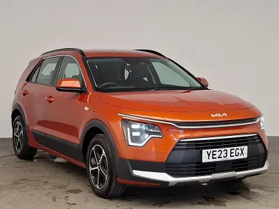 Used Kia Niro 139 HP (102 kW) 2023 Orange SUV