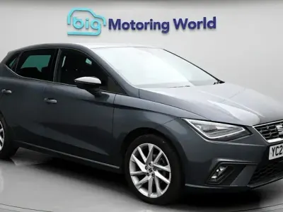 Usado Seat Ibiza FR 80 HP (58 kW) 2023 Cinzento Citadino