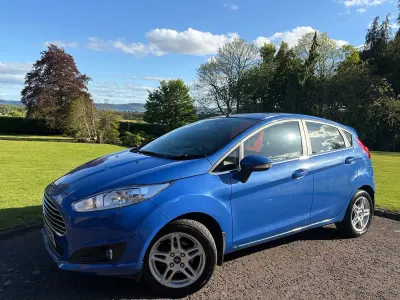 Used Ford Fiesta Zetec 125 HP (91 kW) 2013 Blue Hatchback