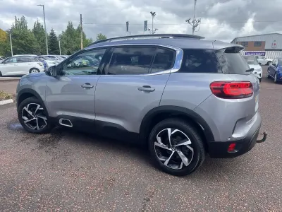 Usado Citroën C5 Aircross Shine 127 CV (93 kW) 2021 Gris SUV