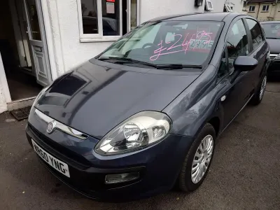 Used Fiat Punto Evo Dynamic 77 HP (56 kW) 2010 Blue Hatchback
