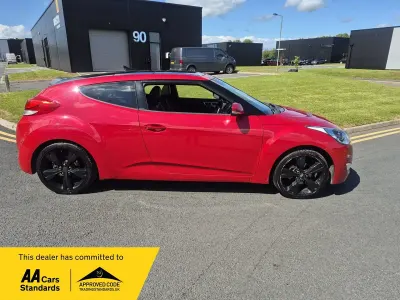Used Hyundai Veloster Sport 140 HP (102 kW) 2012 Red Hatchback