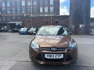 Used Ford Focus Zetec 2013 Brown Hatchback