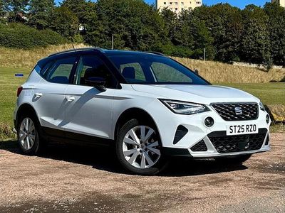 Begagnad Seat Arona Xperience 114 HK (83 kW) 2025 Vit SUV