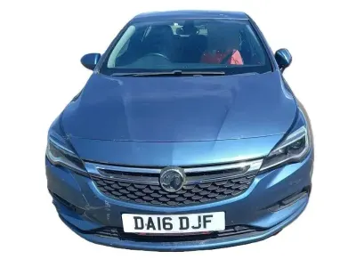 Used Vauxhall Astra Elite 150 HP (110 kW) 2016 Blue Hatchback