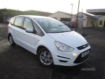 Used Ford S-MAX Zetec 2015 White MPV