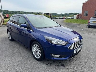 Used Ford Focus Zetec 120 HP (88 kW) 2017 Blue Estate